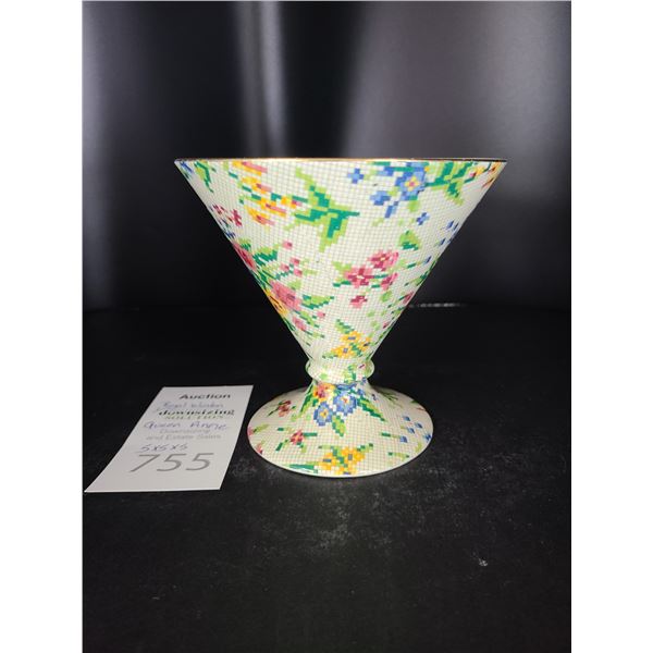 Royal Winton Queen Anne Vase Cat A