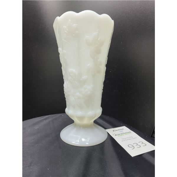 Decorative Milk Glass Vase Cat B
