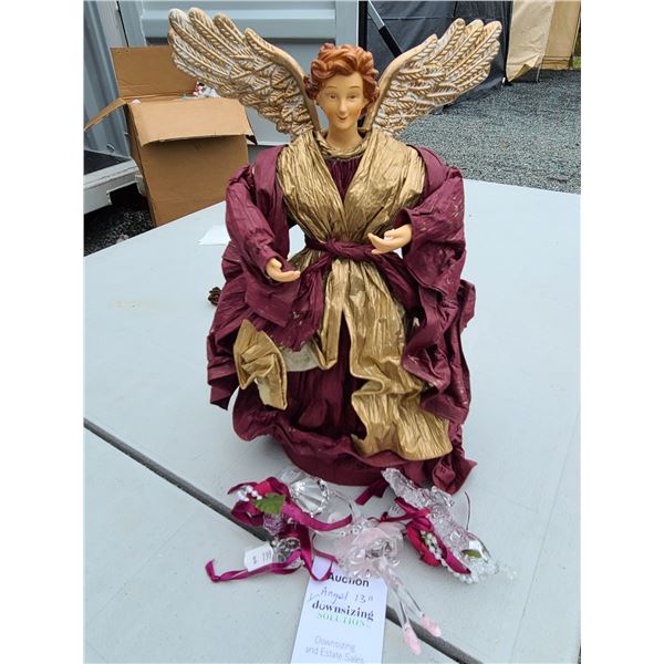 Christmas Décor Cat B