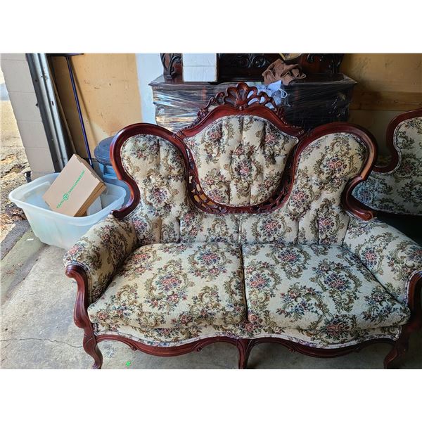 French Provincial Love Seat Cat C