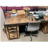 Image 2 : (2) Work Desks