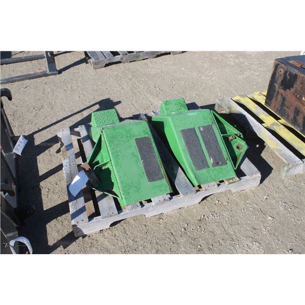 Set of front fenders to fit JD Waterloo tractor