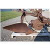 Image 6 : IH 1 furrow plow and a fast hitch potatoe blade to fit Farmall 140