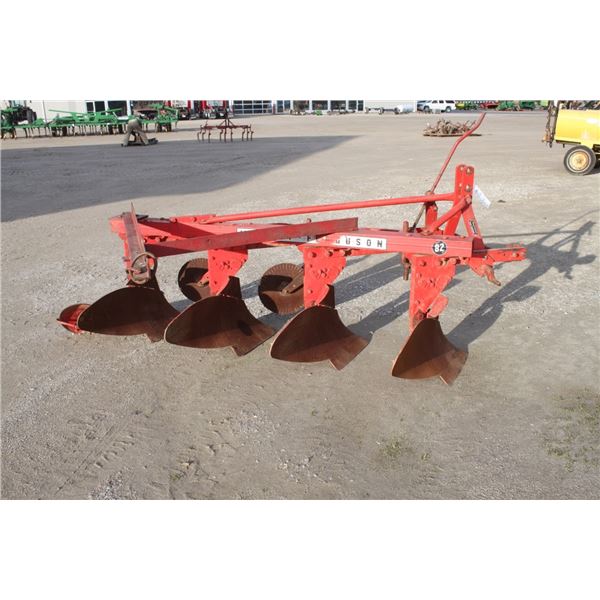 MF 82 4 furrow plow, 3pth, spring trip, from retiring tobbacco farmer