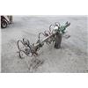 Image 2 : JD 2 row cultivator, 3pth, from retiring tobbacco farmer