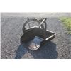 Image 4 : Ferguson 3pth dirt scoop with top link