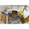 Image 6 : MF 99 loader with bucket