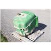 Image 3 : JD fuel tank