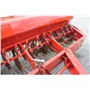 Image 11 : IH 510 16 run seed drill, dry fertilizer, rear grass box