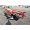 Image 4 : IH 720 5 furrow semi-mount plow, auto reset