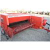 Image 10 : MF 228 small square baler