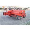 Image 5 : MF 228 small square baler