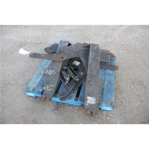 Alo loader bracket to fit MF 4225-4255