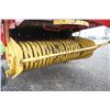 Image 10 : New Holland 630 4x4 round baler, electric tie, ramp