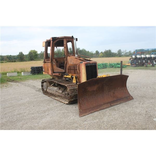 Caterpillar D4G XL 6 way dozer, cab. Burnt insurance unit.