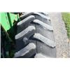 Image 9 : JD 2555 4wd tractor, 175 loader, hi-lo, two remotes, 16.9 x 30, almost new 6' bucket