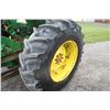 Image 8 : JD 2555 2wd tractor, 245 loader, 16.9x30, 6' bucket, 1 remote, drives but has transmission issue