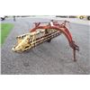 Image 3 : New Holland 258 hay rake