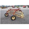 Image 4 : New Holland 258 hay rake