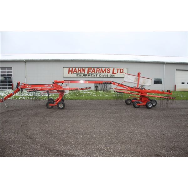 Kuhn GA9032 Masterdrive hydraulic swing twin rotary rakes, walking ...