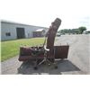 Image 2 : Lucknow 102" double auger snowblower, hydraulic turn