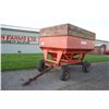 Image 2 : Turnco 225 gravity wagon with George White running gear