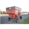 Image 4 : Turnco 225 gravity wagon with George White running gear