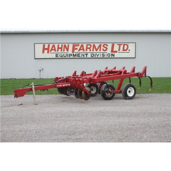 White 445, 9 shank soil saver, walking tandems, clean, one owner