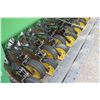 Image 13 : JD 8200 18 run drill, press wheels, low acres