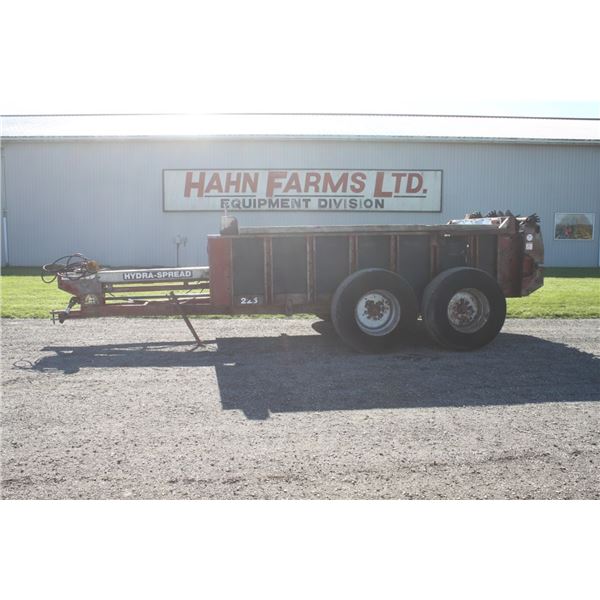 Hagedorn Hydraspread 225 tandem manure spreader, end gate, top beater