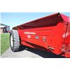 Image 10 : IH 530 single axle manure spreader, single beater, one owner, spread  tobacco only
