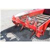 Image 13 : IH 530 single axle manure spreader, single beater, one owner, spread  tobacco only