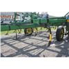Image 12 : JD 960 24' cultivator, 5 bar spike harrow