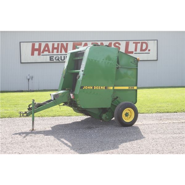 JD 335 4x4 round baler, ramp, hydraulic tie, double twine arm