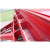 Image 12 : IH 5100 18 run seed drill, grass box, fert