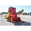 Image 4 : New Holland 354 mixmill, intake and discharge augers, optional cob sheller atttachment, extra screen