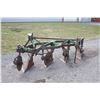 Image 2 : JD 45, 4 furrow, 3pth plow, spring trip