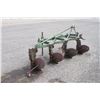 Image 5 : JD 45, 4 furrow, 3pth plow, spring trip