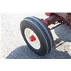 Image 14 : IH 784 2wd tractor, cab, 3pth, 18.4x30, 1299 hours showing, 1 remote, one owner