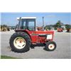 Image 4 : IH 784 2wd tractor, cab, 3pth, 18.4x30, 1299 hours showing, 1 remote, one owner
