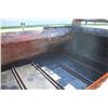 Image 13 : Hesston S 220 single axle manure spreader, end gate, top beater, one owner