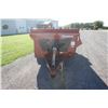 Image 3 : Hesston S 220 single axle manure spreader, end gate, top beater, one owner