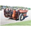 Image 6 : Hesston S 220 single axle manure spreader, end gate, top beater, one owner