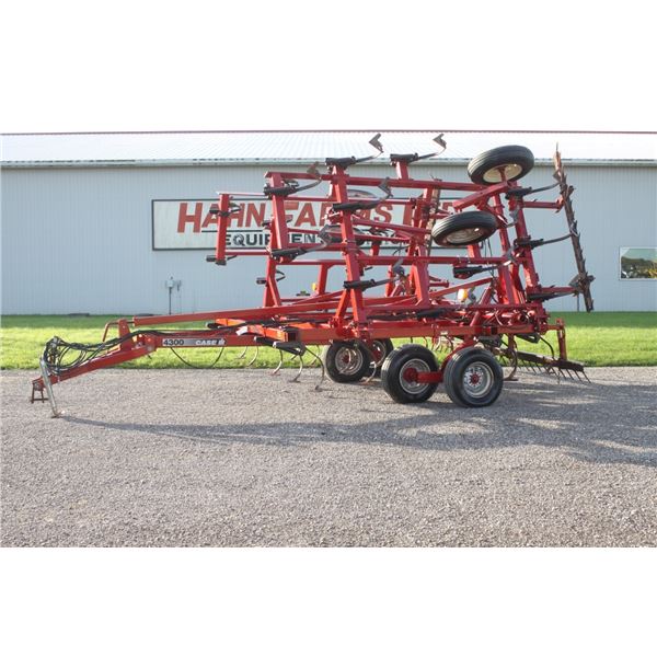CIH 4300 24' C shank cultivator, walking tandem axles, buster bar