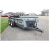 Image 4 : New Idea 3632 tandem axle manure spreader, hydraulic end gate, poly floor, top beater