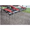 Image 10 : CIH 4800, 26' cultivator, harrow, walking tandem axles, local trade