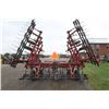 Image 3 : CIH 4800, 26' cultivator, harrow, walking tandem axles, local trade