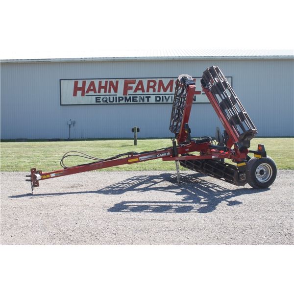 CIH PT 22' hydraulic folding crumbler, one owner