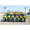 Image 6 : JD 1780 6 row no till planter, dry fertilizer, single disc fertilizer openers, Market cross auger, 3