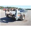 Image 6 : New Idea 362 single axle manure spreader, top beater